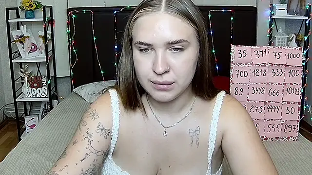Chat +18 de LauraHlot ao vivo