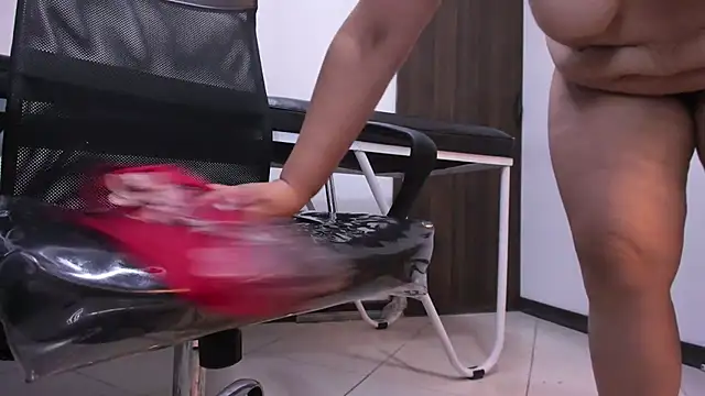LeilaSmith_ লাইভ XXX চ্যাট