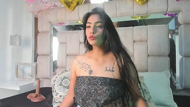 Chat XXX ao vivo de Tashi7