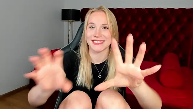 ElaraVoltage Live XXX-Chat