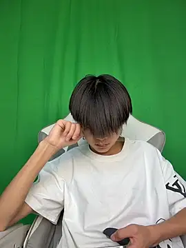 DD-101 Live XXX Chat