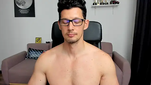 BrutusK08 라이브 XXX 채팅
