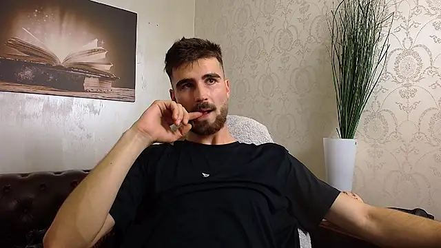 KyloEast – Naživo XXX chat
