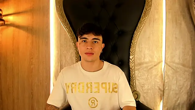 XXX chat uživo modela Zack_Bellmont1