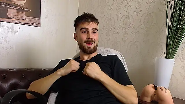 KyloEast's Live XXX Chat