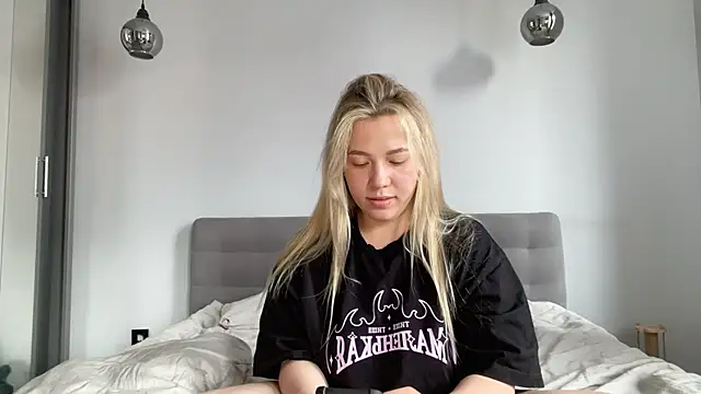 alyrasun's Live XXX Chat