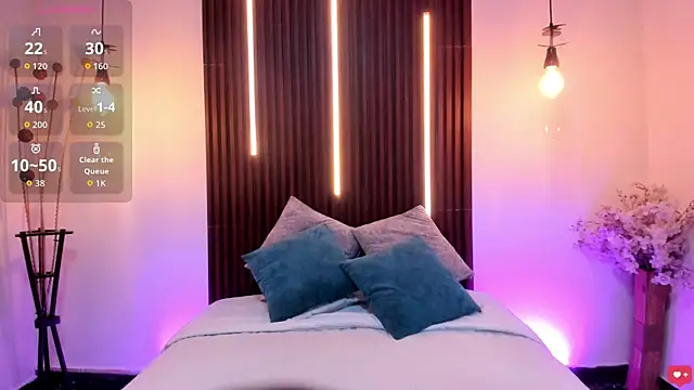 TaniaEyes XXX чат на живо