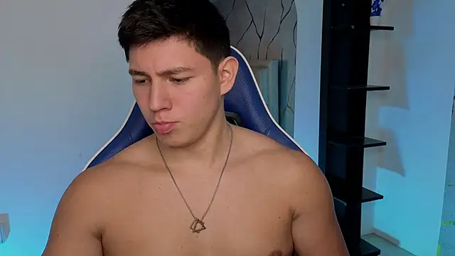 Czat XXX na żywo – JamesCr_