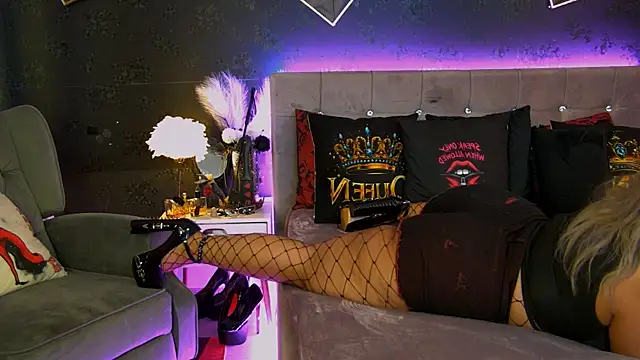 ZoeMesmerizee's Live XXX Chat