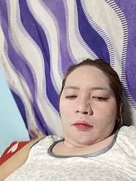 naughtiestmumknky99's Live XXX Chat