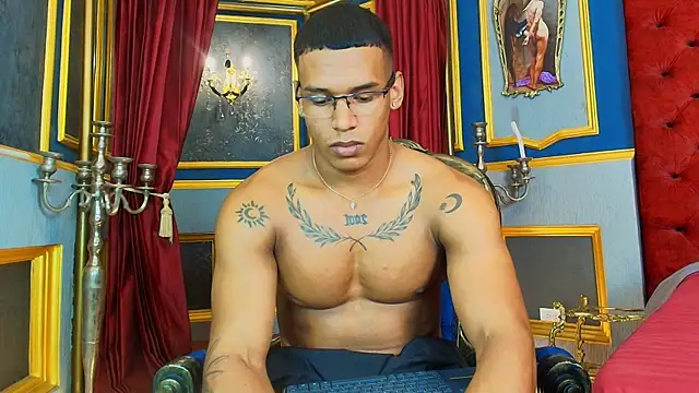 NicolasStonee Live XXX-chat