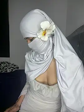 Czat XXX na żywo – _Zahiira_
