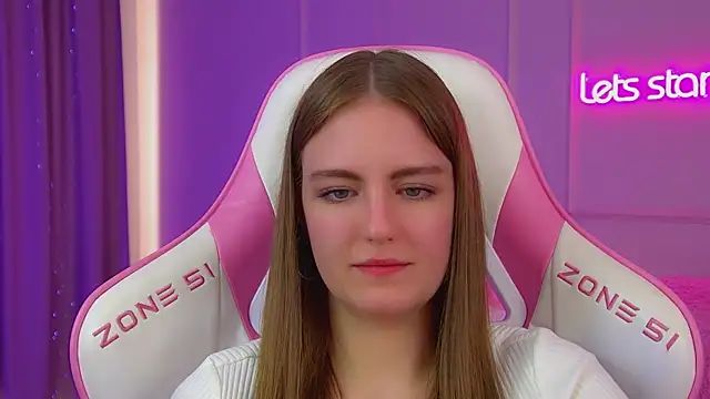SofiaSarvains Chat XXX live