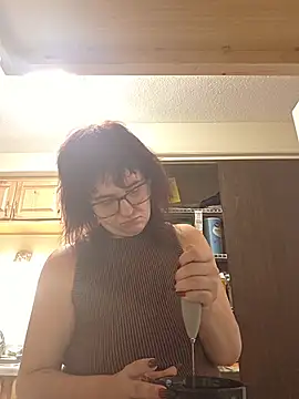 Ashloves_ élő XXX-chatje