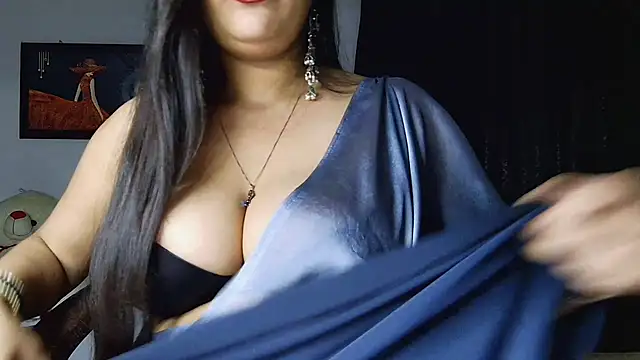 MISSNASHA69X élő XXX-chatje