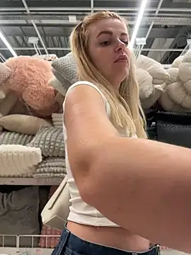 HarrietDart 现场XXX聊天