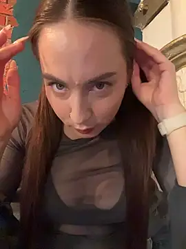 Holly_Play Chat XXX live