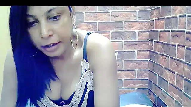 indian_spice_girl élő XXX-chatje