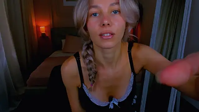 Živý XXX chat LuluAlis