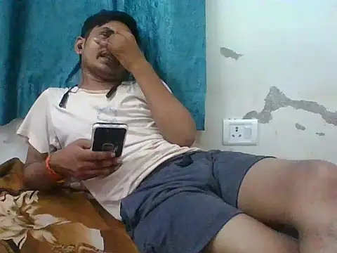 Sumit_LkO's Live XXX Chat