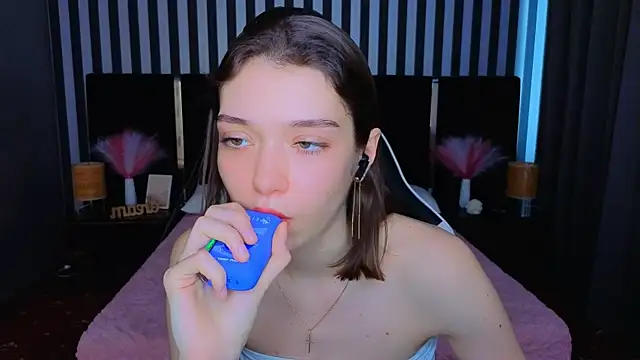 Živý XXX chat Cherry_Wipe