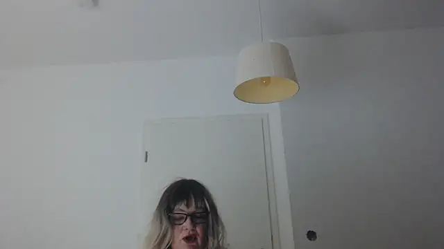 CUPKSusi Adlı Modelin Canlı XXX Sohbeti
