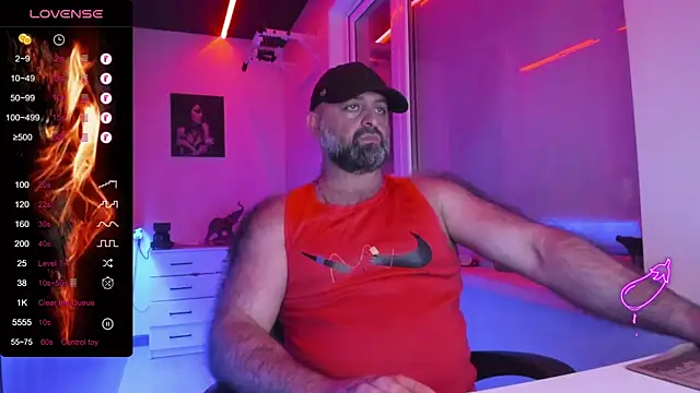 HAIR-MAN Adlı Modelin Canlı XXX Sohbeti