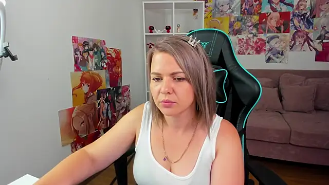 Chat XXX en directo de AdeleRavelle