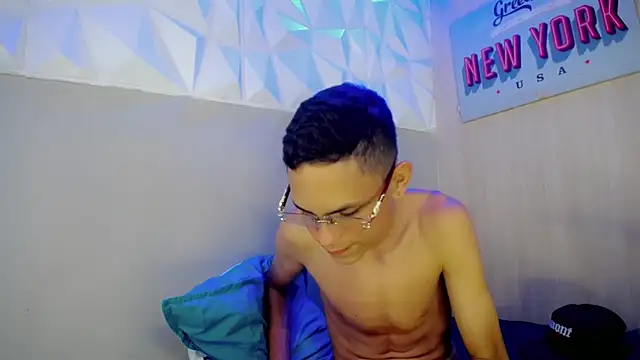צ'אט XXX בשידור חי של sombra_18