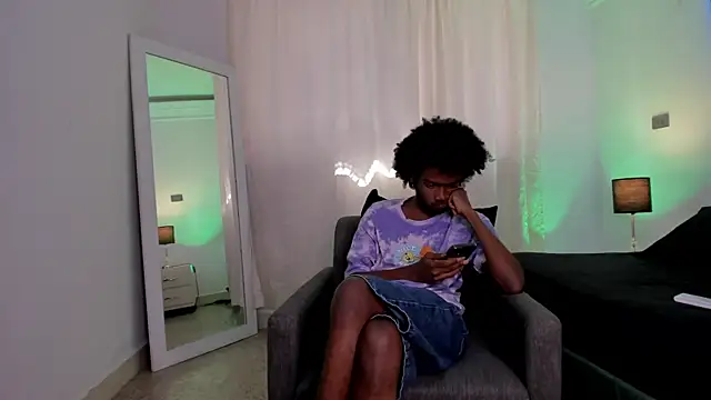 AllexJacob XXX чат на живо