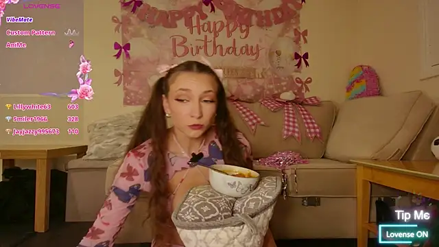 Czat XXX na żywo – Milky_flexy_cat