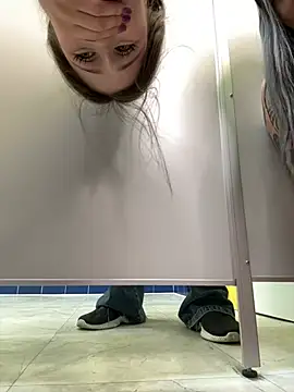 sukidaa Adlı Modelin Canlı XXX Sohbeti