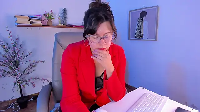 Chanelll_Taylorr_ 라이브 XXX 채팅