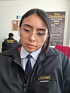 Chat +18 de Angela__05 ao vivo