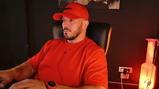 AngeloEric XXX чат на живо