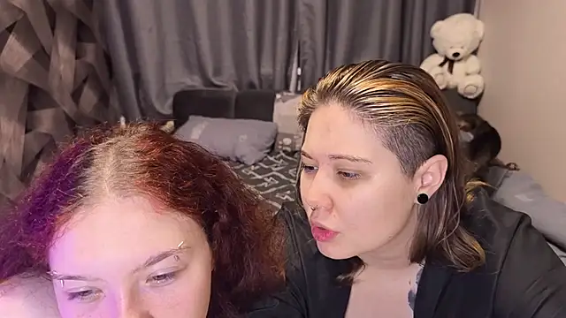 Chat XXX ao vivo de LunarCouple_