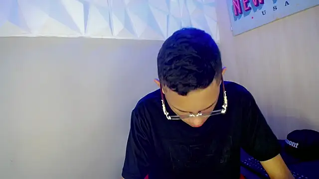 sombra_18n Live XXX chat