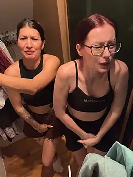 צ'אט XXX בשידור חי של RussianGirls_