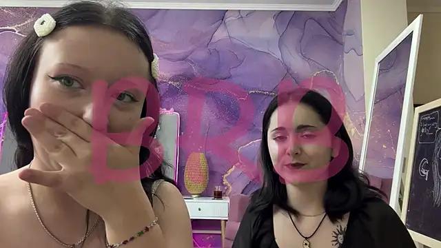 Chat XXX en directo de RuthHalll
