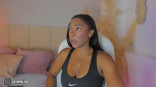 aprilebony_ Chat XXX in diretta