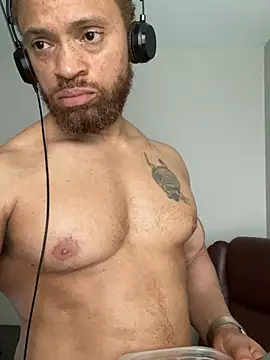 Fathero1time Chat XXX in diretta