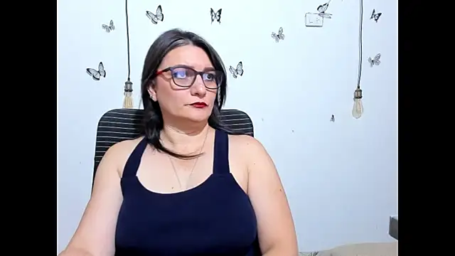 Amie_Adams82_ লাইভ XXX চ্যাট