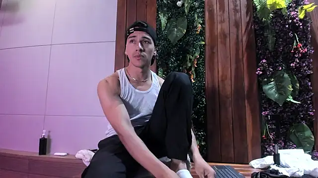 Chat XXX Live Andy_Joy_