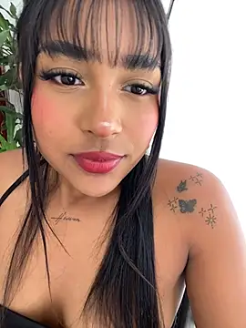 Mariangel_11 Adlı Modelin Canlı XXX Sohbeti