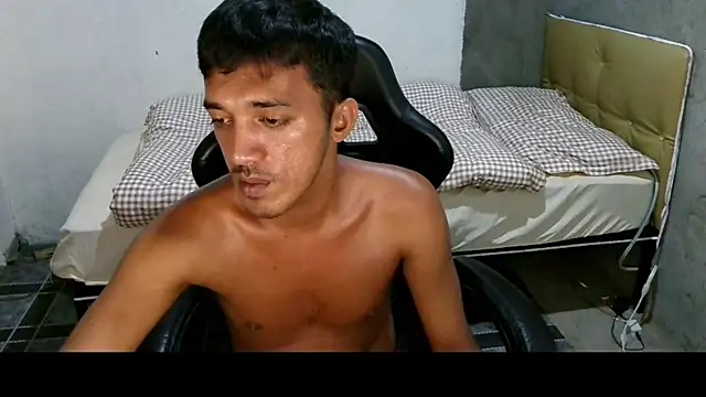 Spicy_RowyCam Live XXX-chat