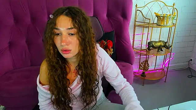 AsterBlom's Live XXX Chat
