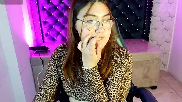 دردشة conniejames_m الجنسية المباشرة