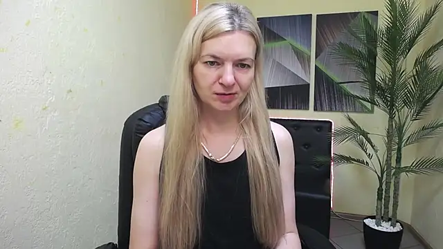 MelissaTyler Adlı Modelin Canlı XXX Sohbeti