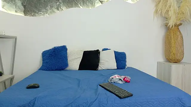 XXX chat uživo modela Monyel_Blake