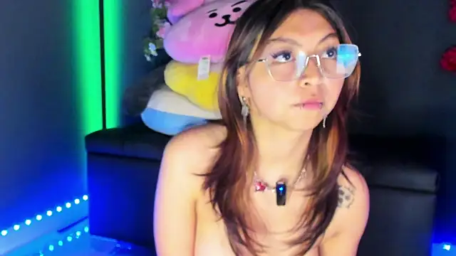 Czat XXX na żywo – Kira_Exxe